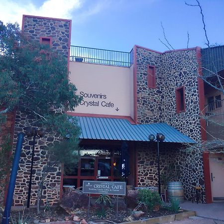 Desert Cave Hotel Coober Pedy Bagian luar foto