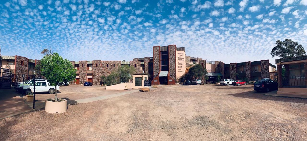 Desert Cave Hotel Coober Pedy Bagian luar foto