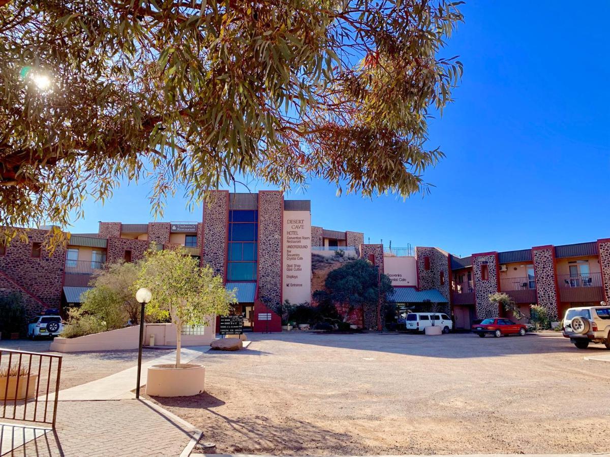 Desert Cave Hotel Coober Pedy Bagian luar foto