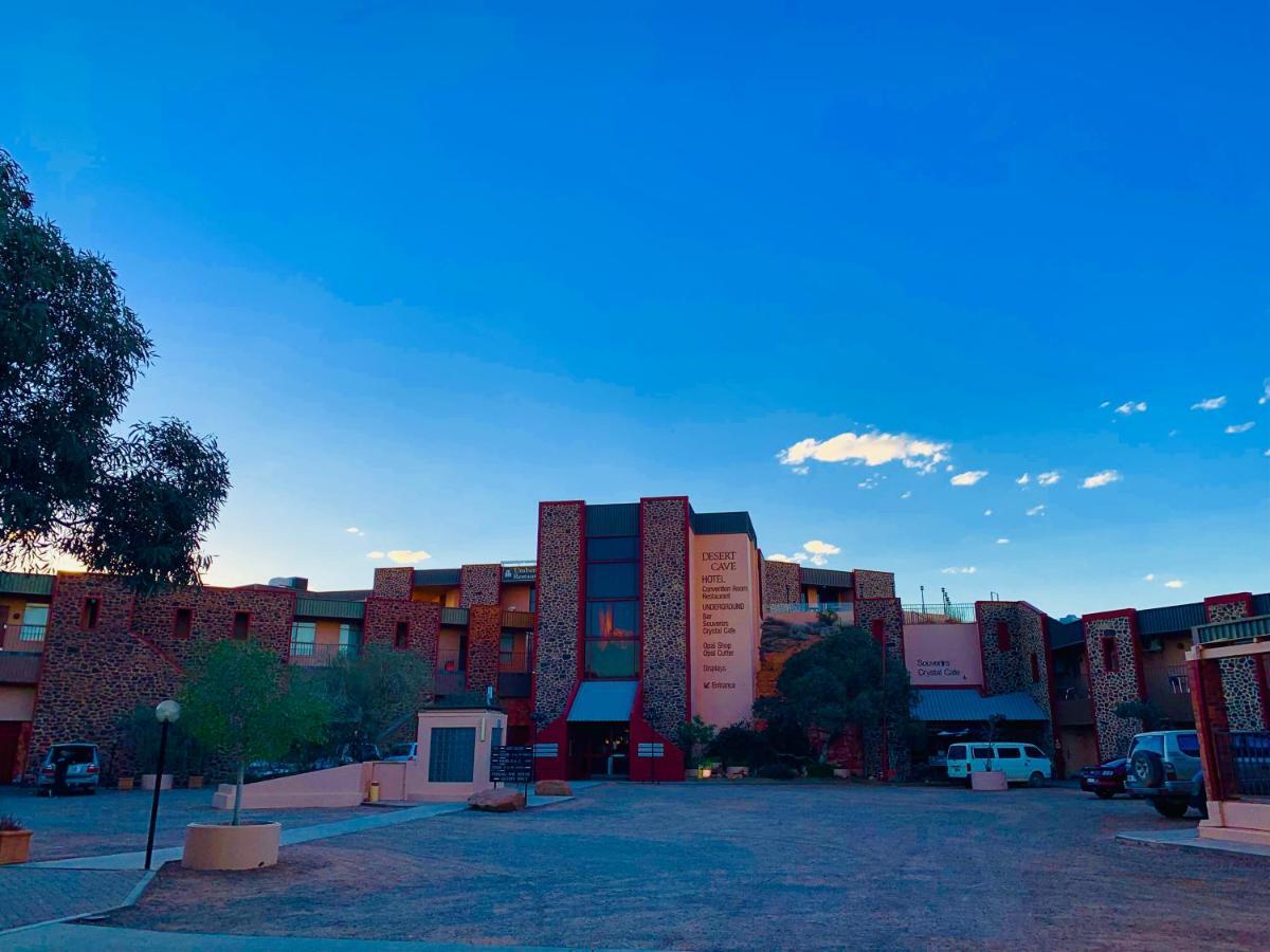 Desert Cave Hotel Coober Pedy Bagian luar foto