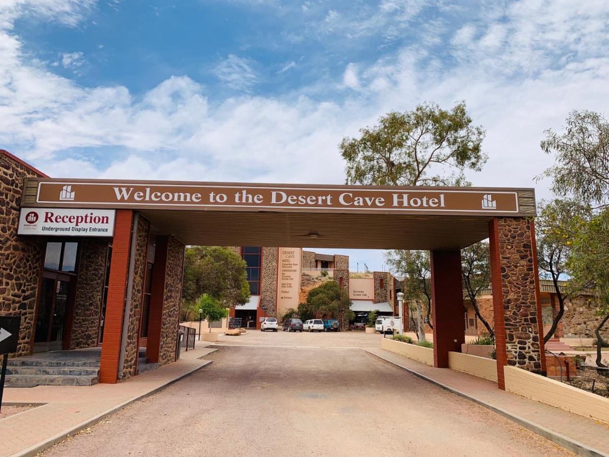 Desert Cave Hotel Coober Pedy Bagian luar foto